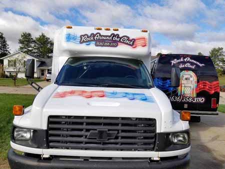 50's theme party bus with music