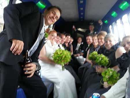 Wedding limo bus in Hannibal, MO